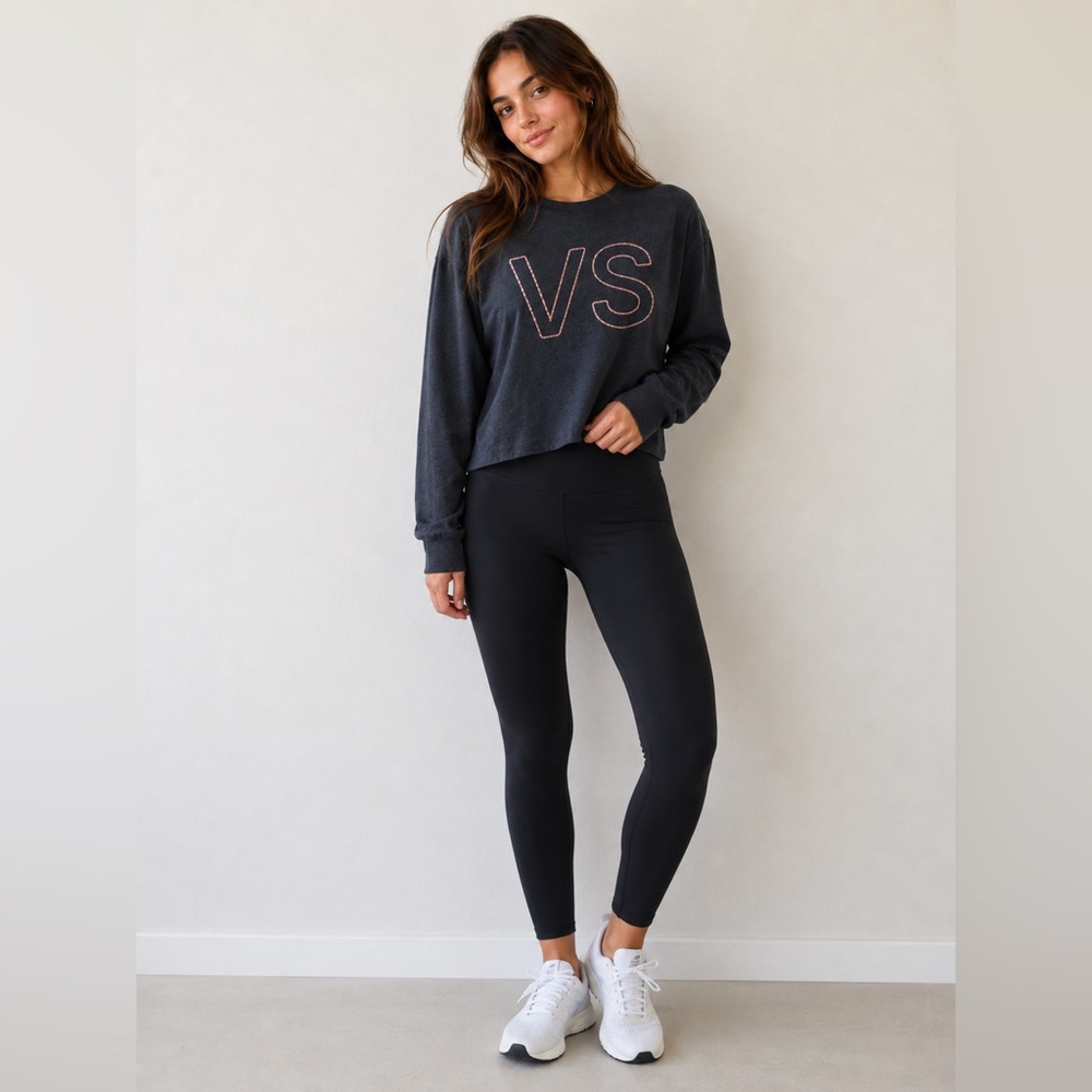 Victoria Secret Victoria Sport Crop Sweatshirt medium